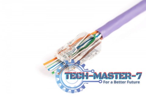 Wtyk RJ45 (8P8C) przelotowy, kat.6, nieekranowany, AWG 26-24, opakowanie 100 szt. Wtyk RJ45 (8P8C) przelotowy, kat.6, nieekranowany, AWG 26-24, opakowanie 100 szt.