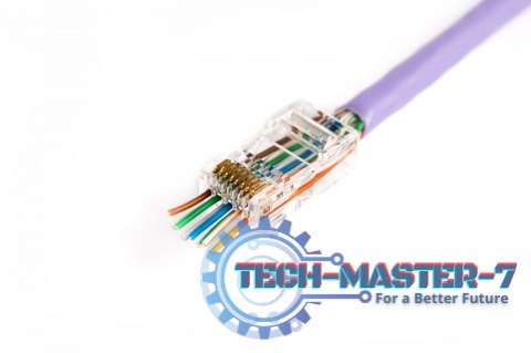 Wtyk RJ45 (8P8C) przelotowy, kat.6, nieekranowany, AWG 26-24, opakowanie 100 szt. Wtyk RJ45 (8P8C) przelotowy, kat.6, nieekranowany, AWG 26-24, opakowanie 100 szt.