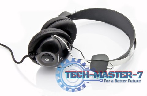 Słuchawki stereo z mikrofonem i regulacją głośności EH108 Słuchawki stereo z mikrofonem i regulacją głośności EH108